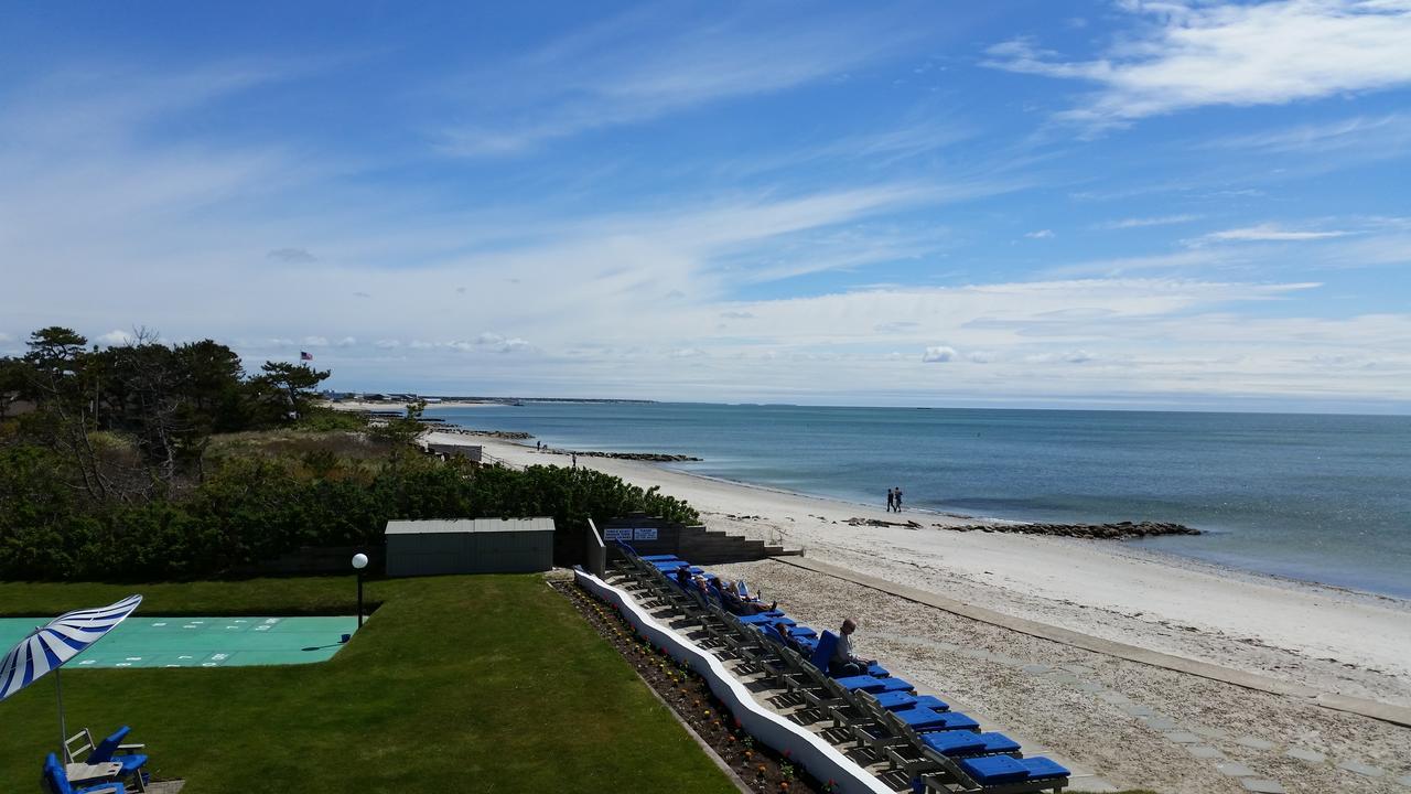 Surfcomber On The Ocean Motel Саут Ярмут Екстериор снимка