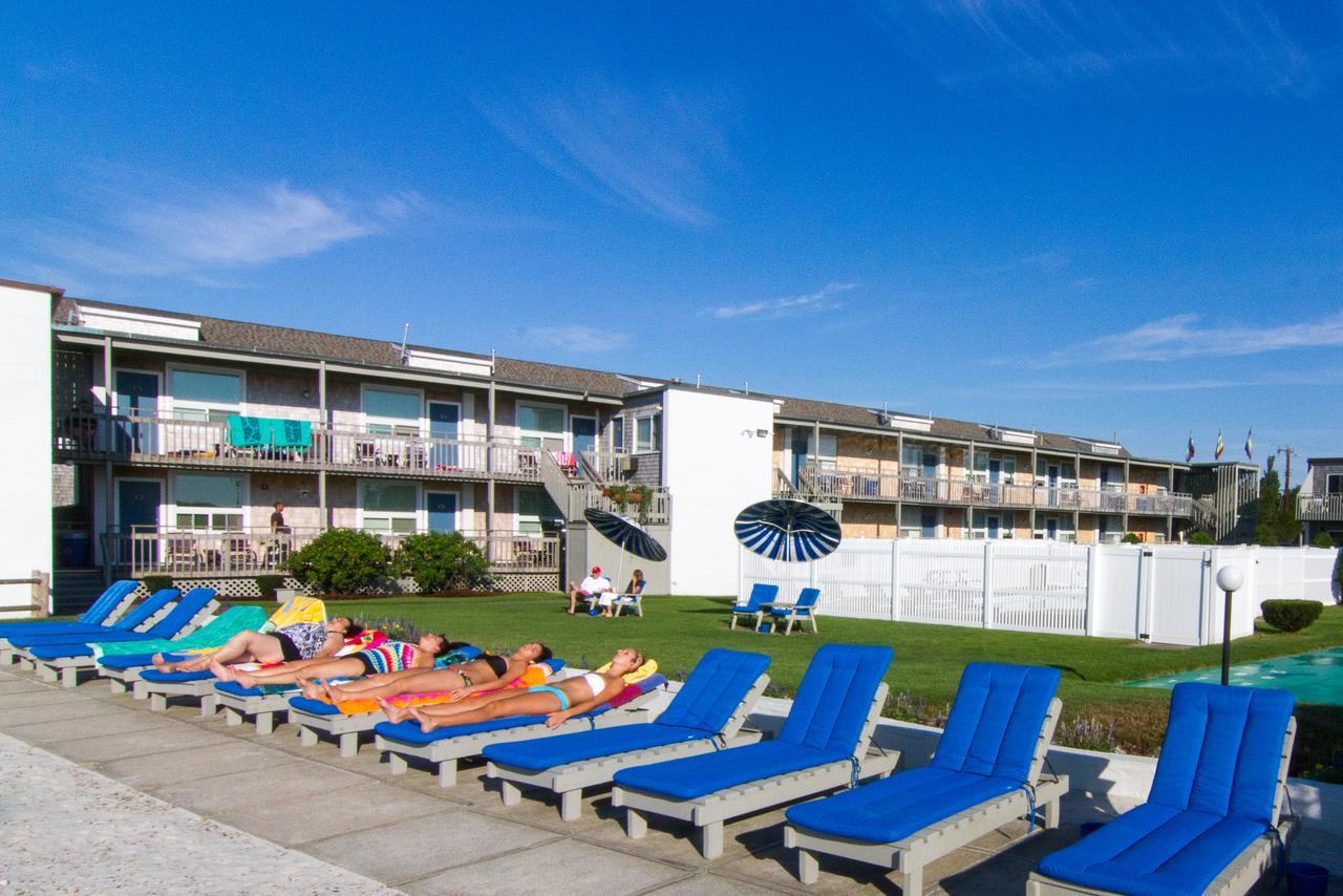 Surfcomber On The Ocean Motel Саут Ярмут Екстериор снимка