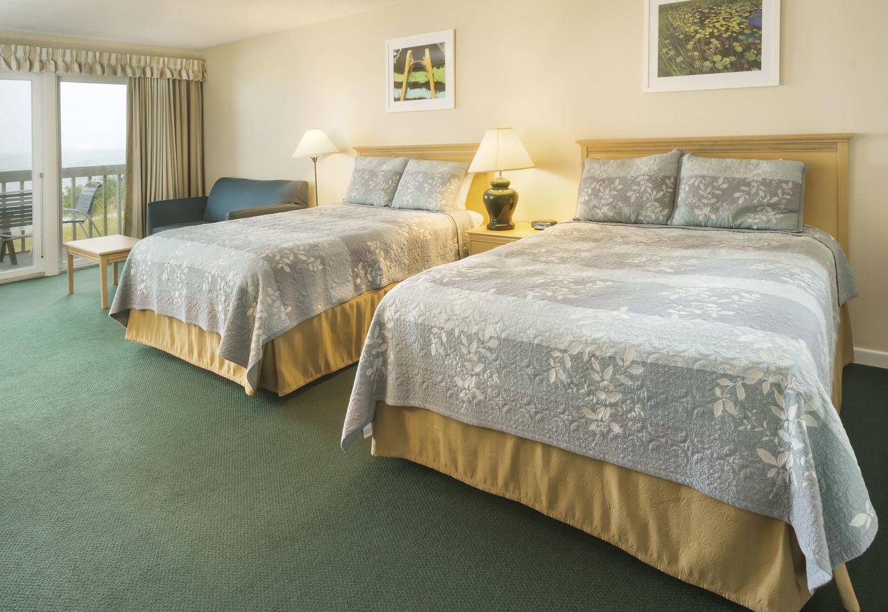 Surfcomber On The Ocean Motel Саут Ярмут Екстериор снимка