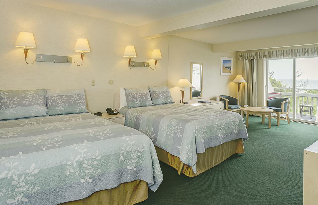 Surfcomber On The Ocean Motel Саут Ярмут Екстериор снимка