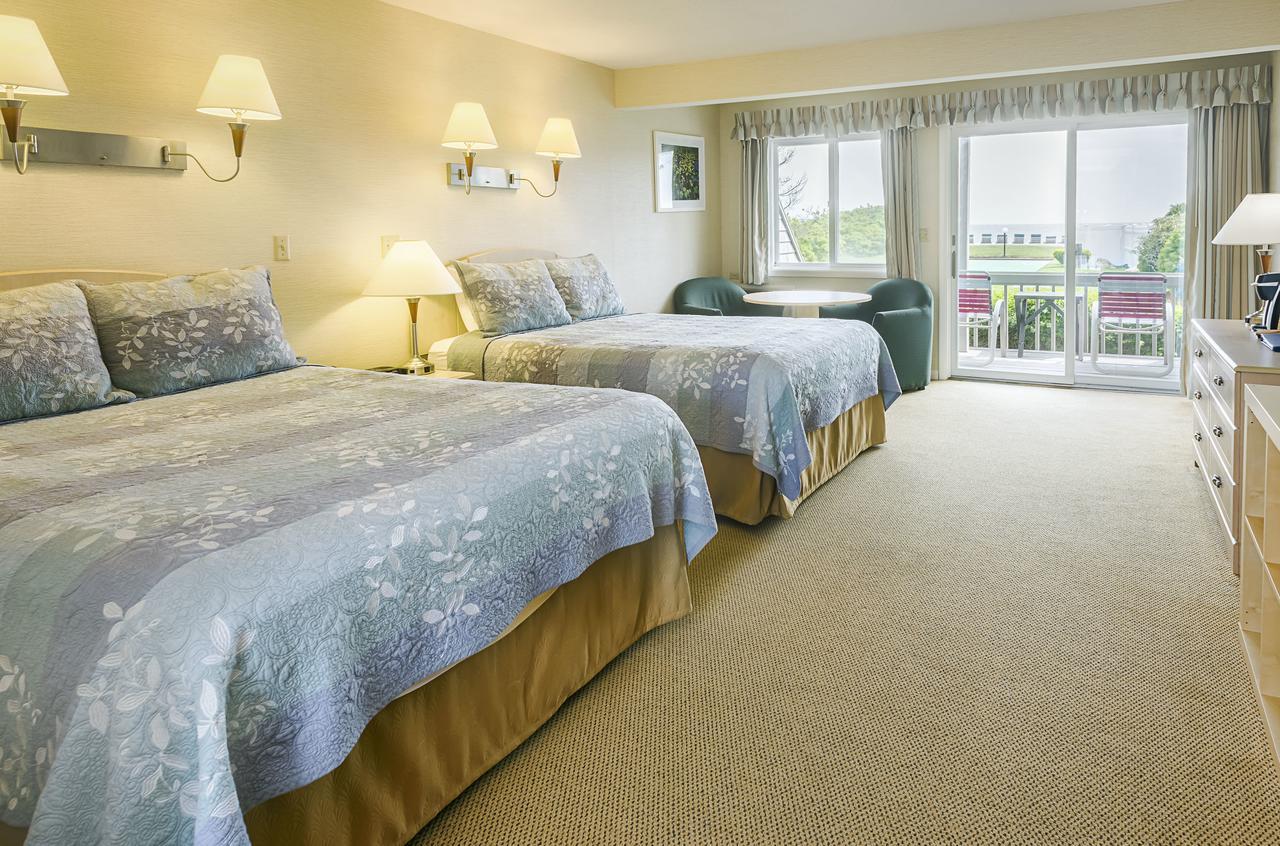 Surfcomber On The Ocean Motel Саут Ярмут Екстериор снимка